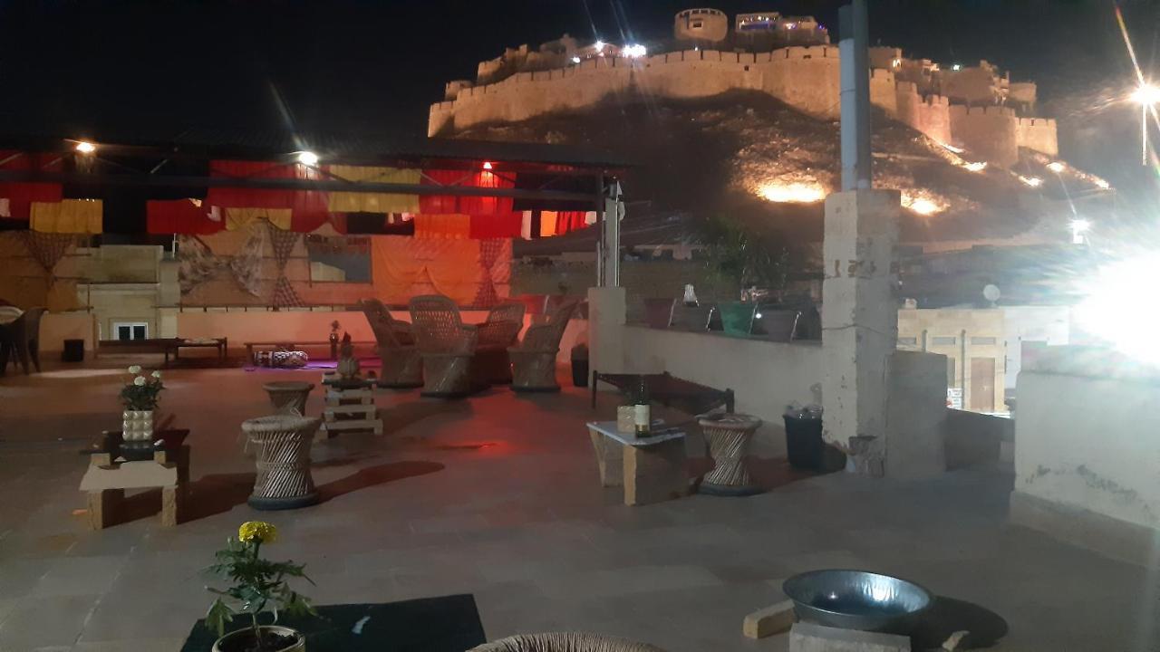 Hotel Nomadic Jaisalmer Bagian luar foto